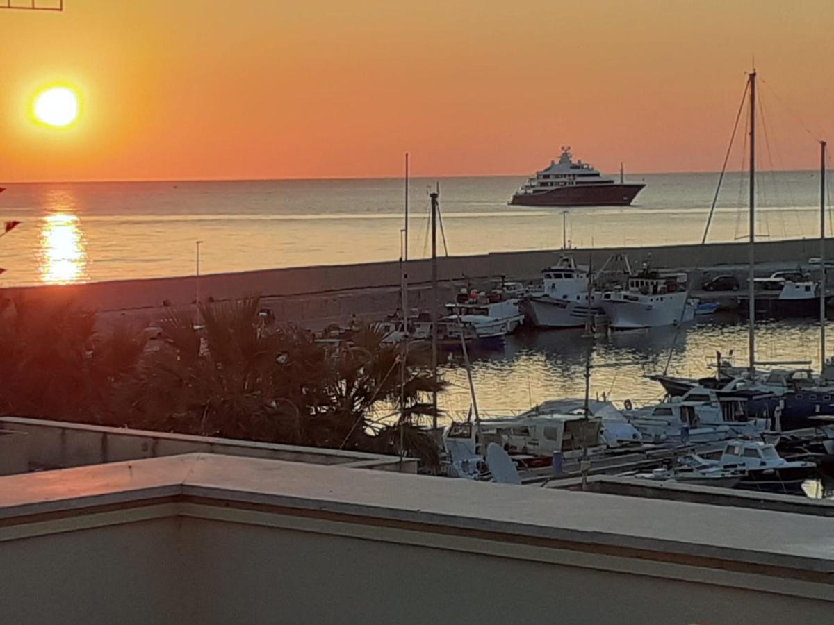 Il Torrazzo Da Francesca Bed & Breakfast San Vito Lo Capo Dış mekan fotoğraf